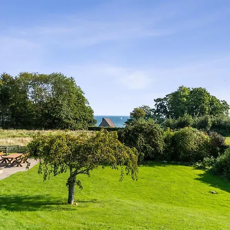 Algut - 75m From The Sea By Interhome