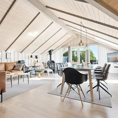 Dom wakacyjny Algut - 75m From The Sea By Interhome Mommark