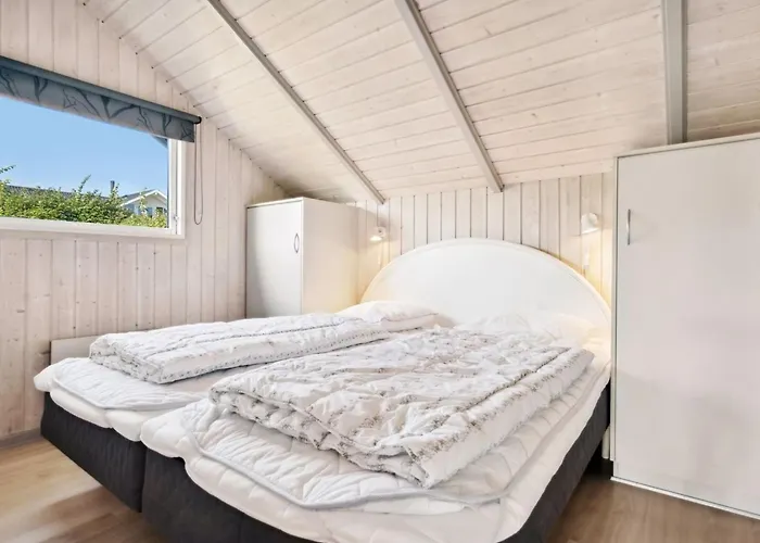 Algut - 75m From The Sea By Interhome Mommark