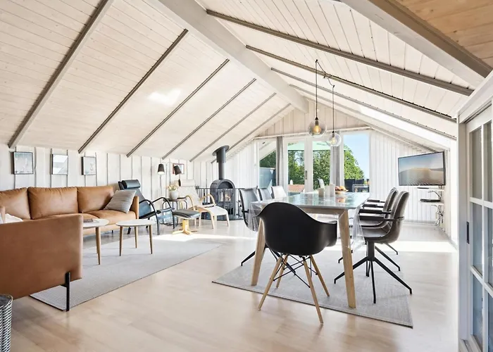 Сasa de vacaciones Algut - 75m From The Sea By Interhome Mommark